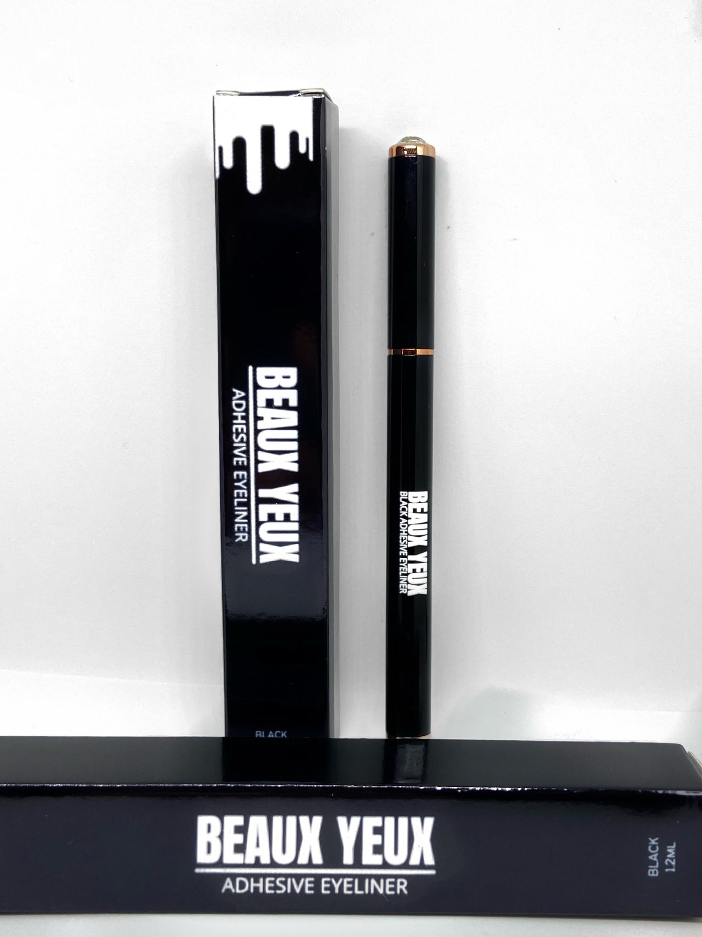 ADHESIVE EYELINER